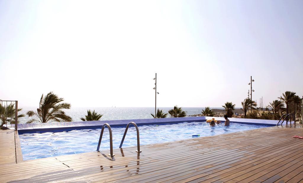 Great Sea-Side Barcelona Apartment Badalona Oda fotoğraf